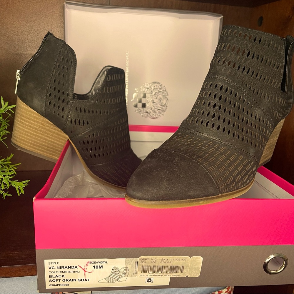 Vince Camuto Niranda shootie / bootie Size 10